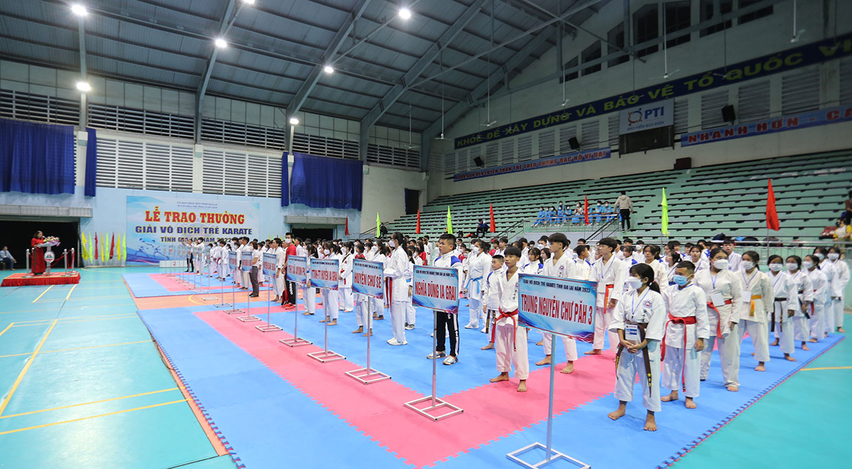 Hơn 200 võ sĩ tranh tài ở Giải Vô địch trẻ Karate tỉnh Gia Lai năm 2022