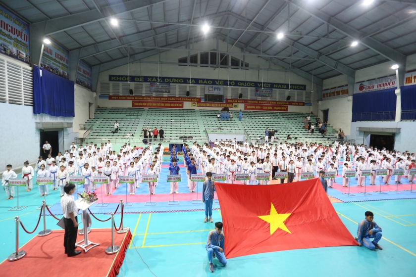 Hơn 350 võ sĩ tranh tài ở Giải Vô địch Karate tỉnh Gia Lai